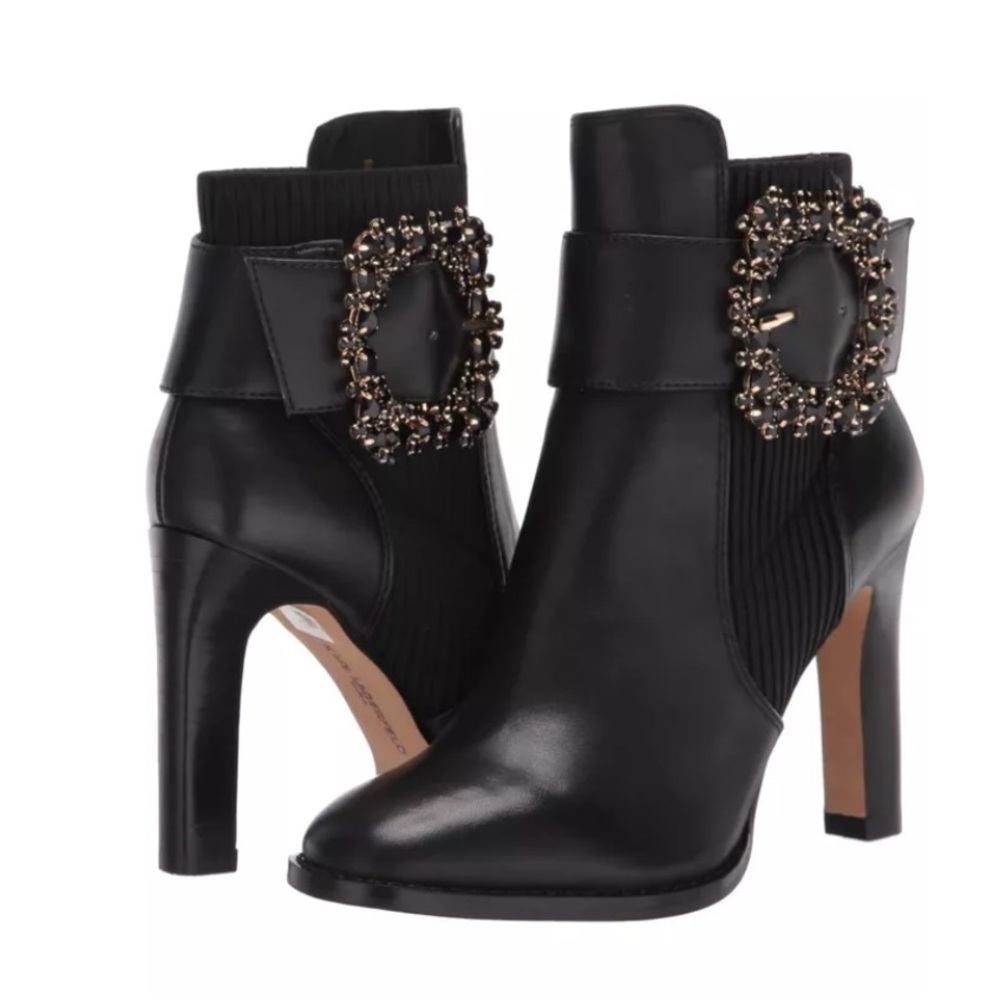 - 💕Beautiful Karl Lagerfeldd Paris Boots💕(NEW)